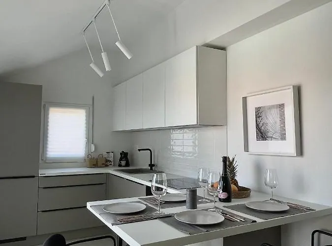 Alba Lägenhet Zadar